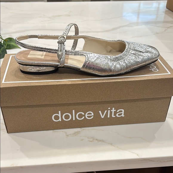 Dolce Vita Silver Flats with Textured Metallic Finish - Picture 3 of 5